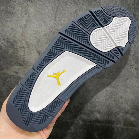 Air Jordan AJ4 Retro - Picture 6 of 9